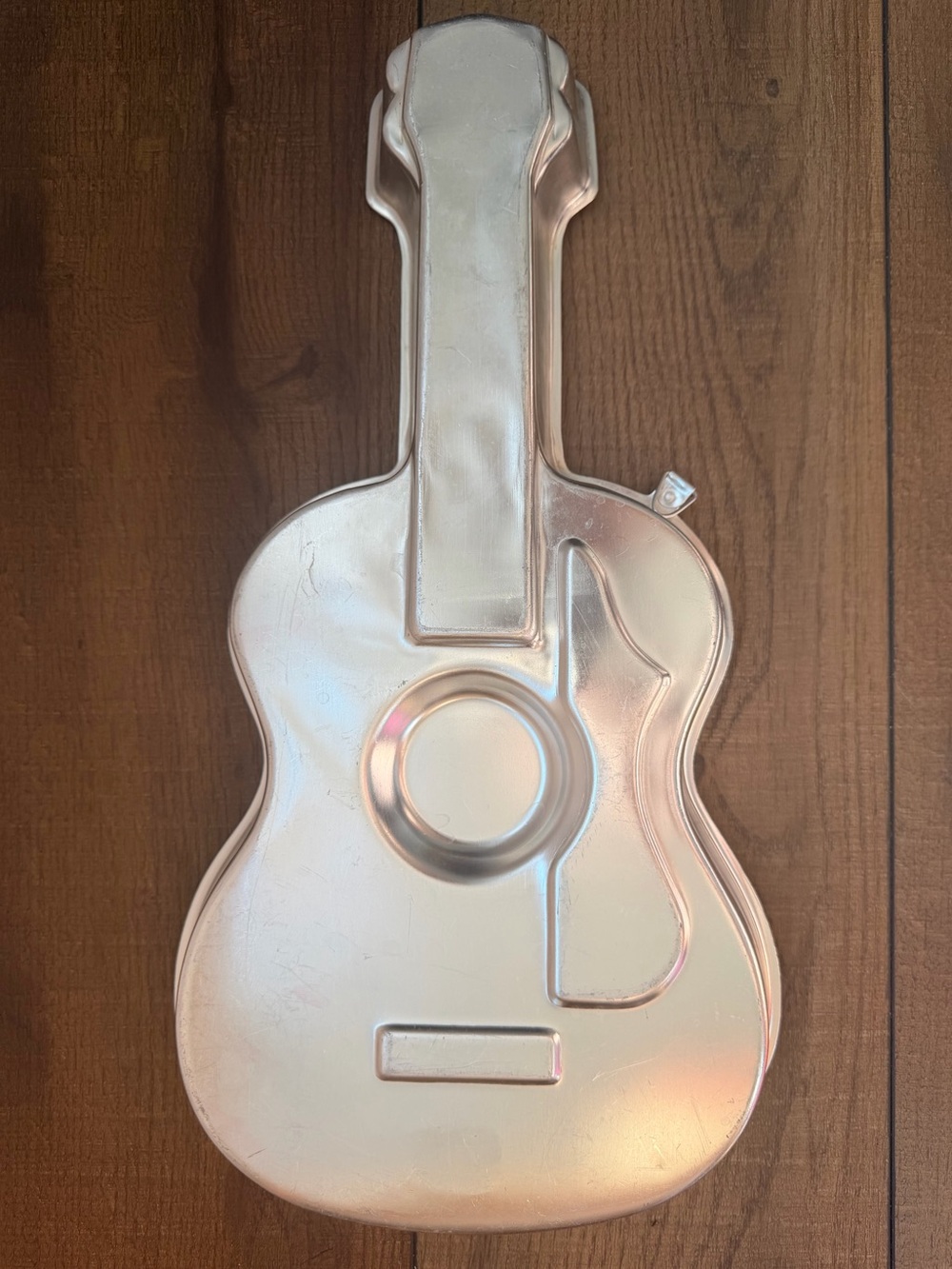 Wilton Acoustic Guitar Aluminum Cake Pan Baking Mold